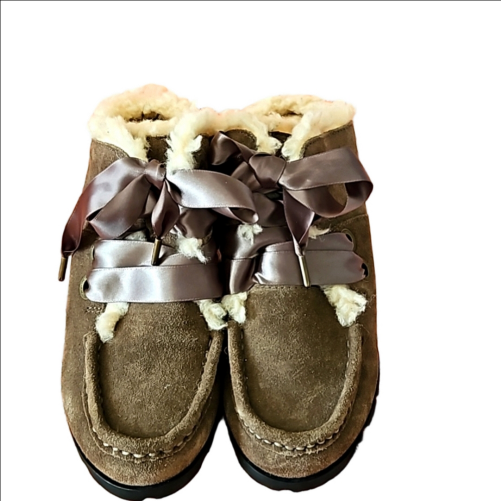 Beat Paw Mules Size 7